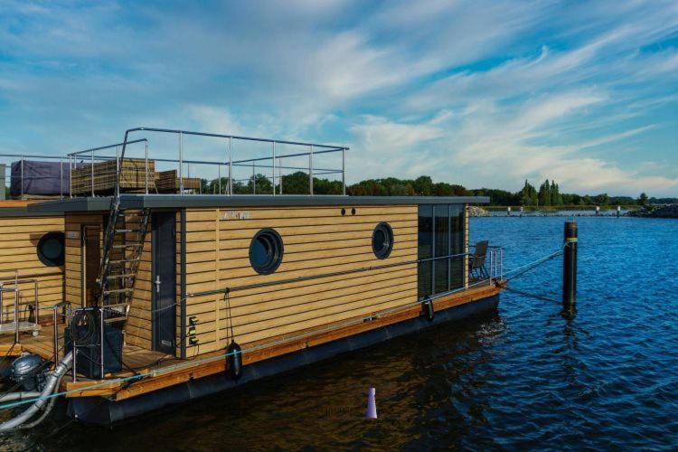 Hausboot Fjord Polaris Mit Biosauna In Barth Luaran gambar